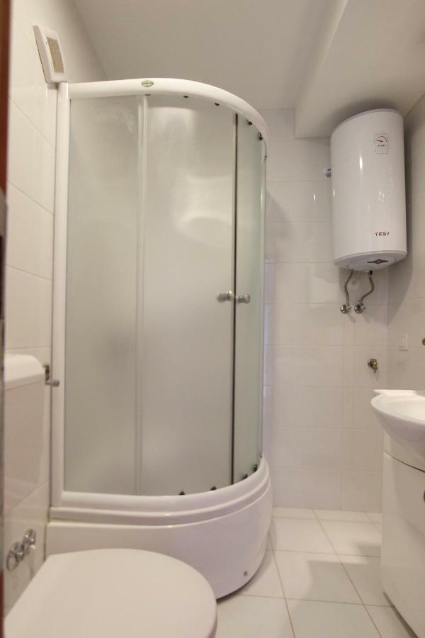 Apartments Josip Муртер Екстериор снимка